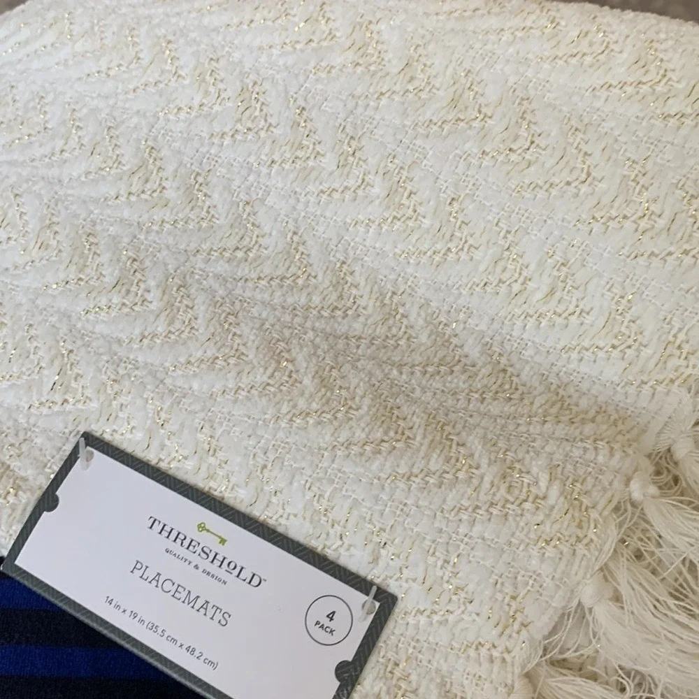 Threshold placemats pack of‎ 4 new with tags white shimmer gold fringe boho